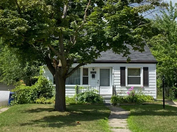 17205 Brady, Redford, MI 48240