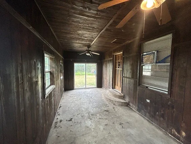 209 E Linda Dr — Photo 10