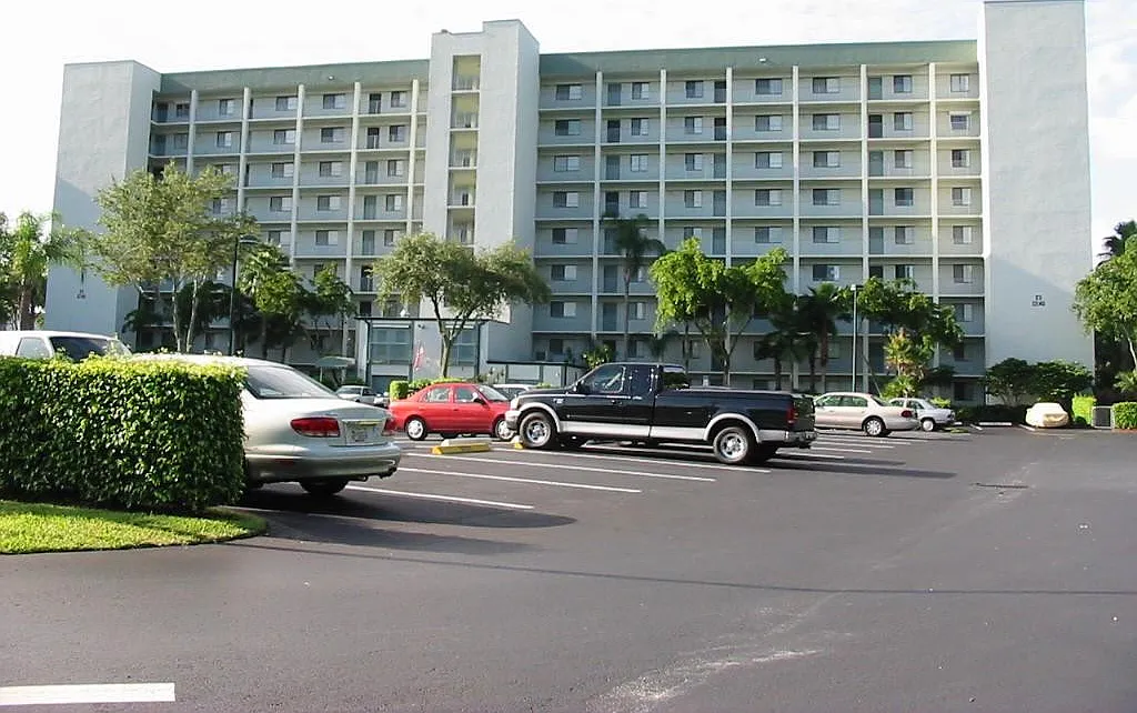 2 bed, 2.0 bath, 1222 sqft, $2,295 — Photo 1