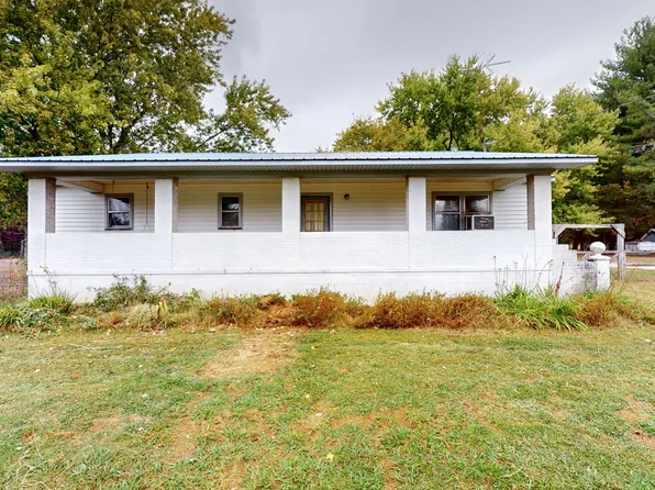 67 Medley Ln, Estill Springs, TN 37330