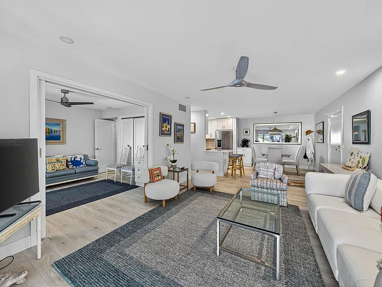 6429 Bay Club Dr #3 — Photo 19
