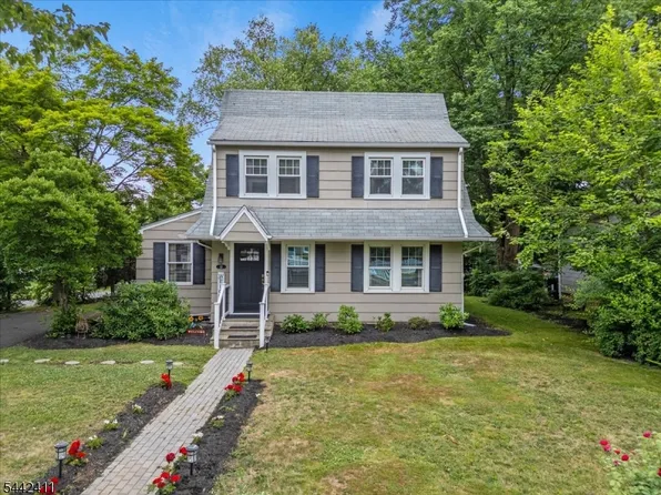 12 Dayton Cres, Bernardsville Boro, NJ 07924