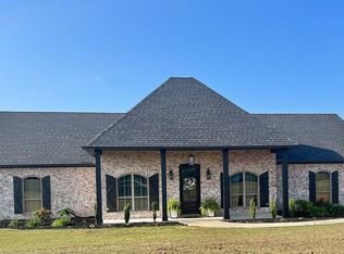 2107 E Hidden Valley Rd, Stigler, OK 74462