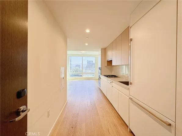 877 Francisco St APT 2803, Los Angeles, CA 90017