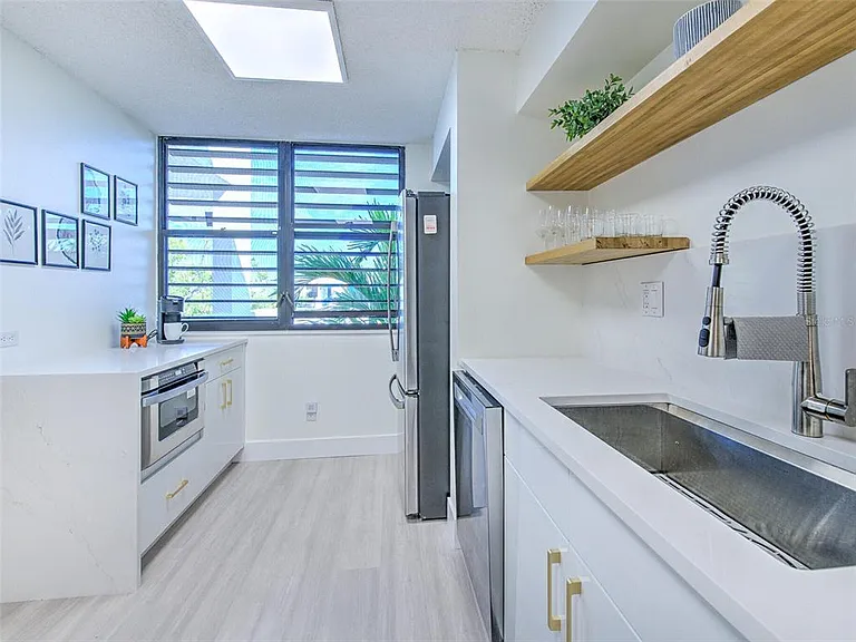 805 Bayport Way #805 — Photo 11