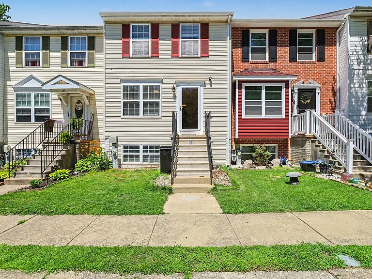 32 Tameron Pl — Photo 1