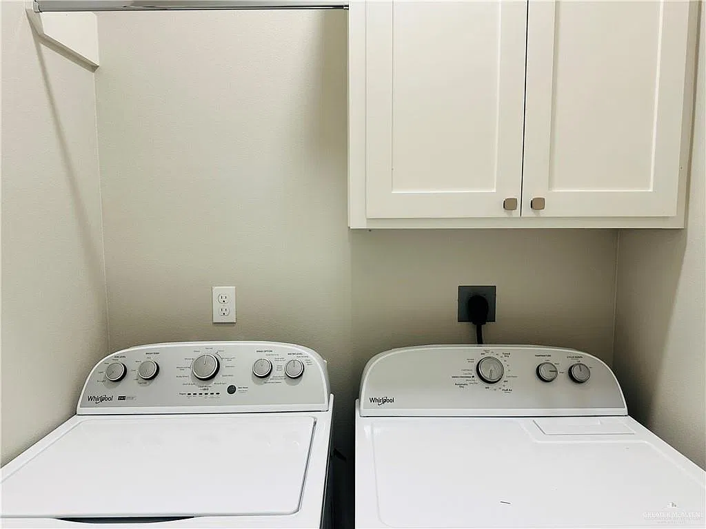 3 bed, 2.0 bath, 1007 sqft, $1,250 — Photo 4