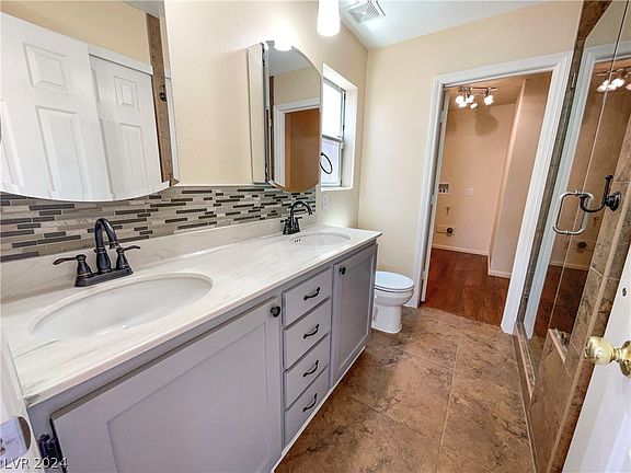 5th image of 11168 Tuscolana St