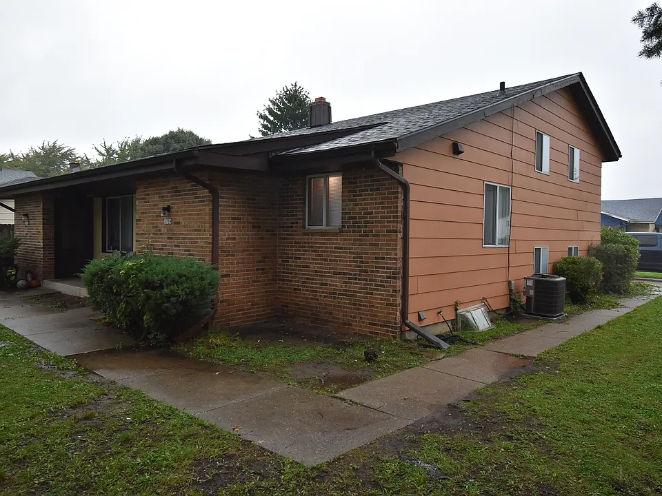 3729 Clairmont St