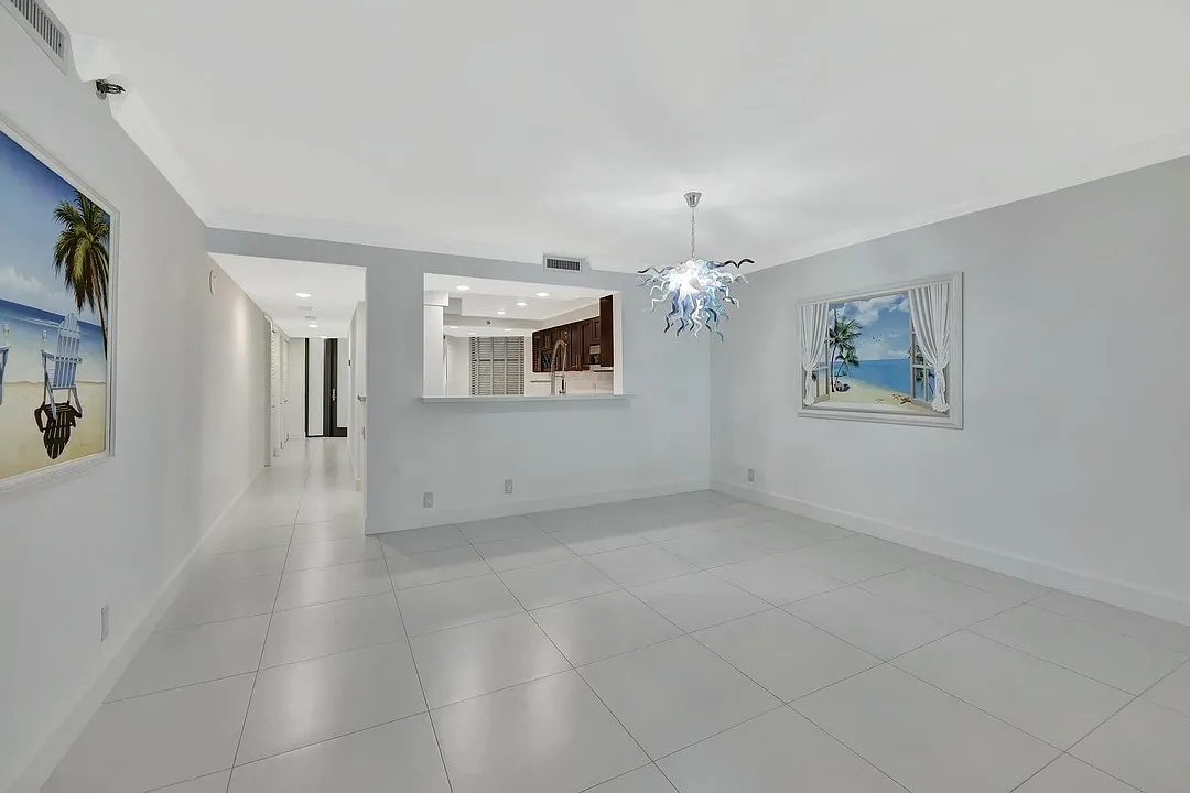 2 bed, 2.5 bath, 1700 sqft, $4,600 — Photo 1