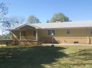11 Pin Oak Dr, Arkansas City, KS 67005
