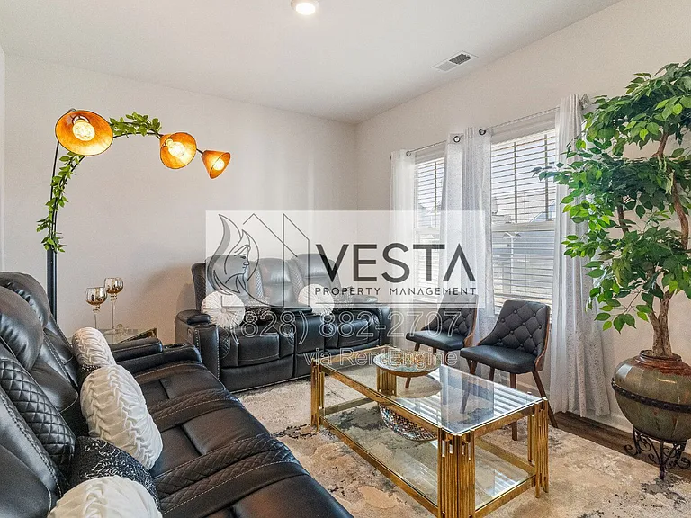 240 Ridgeview Ln — Photo 7