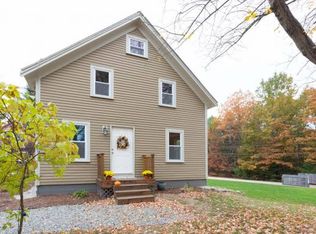 12 Cherry Rd, North Hampton, NH 03862