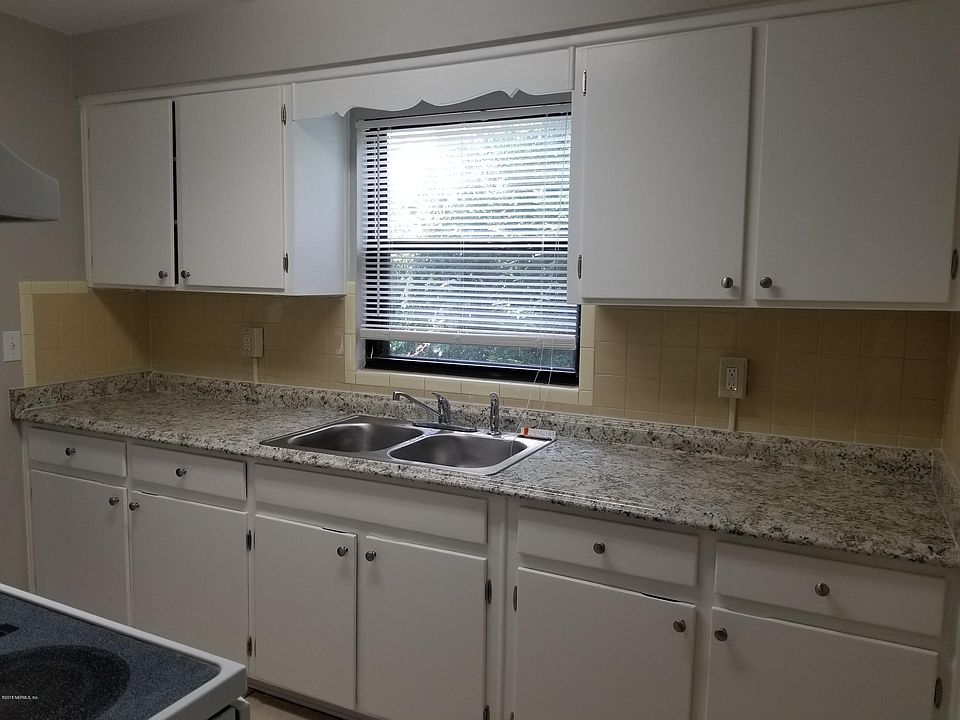 1st image of 393 Edson Dr