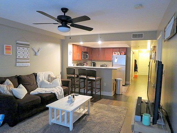 2nd image of 1735 Lake Ave APT 206