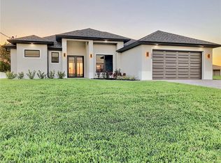 1017 NW 35th Pl, Cape Coral, FL 33993