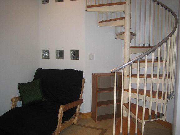 4th image of 1916 Maple Ave Suite 1
