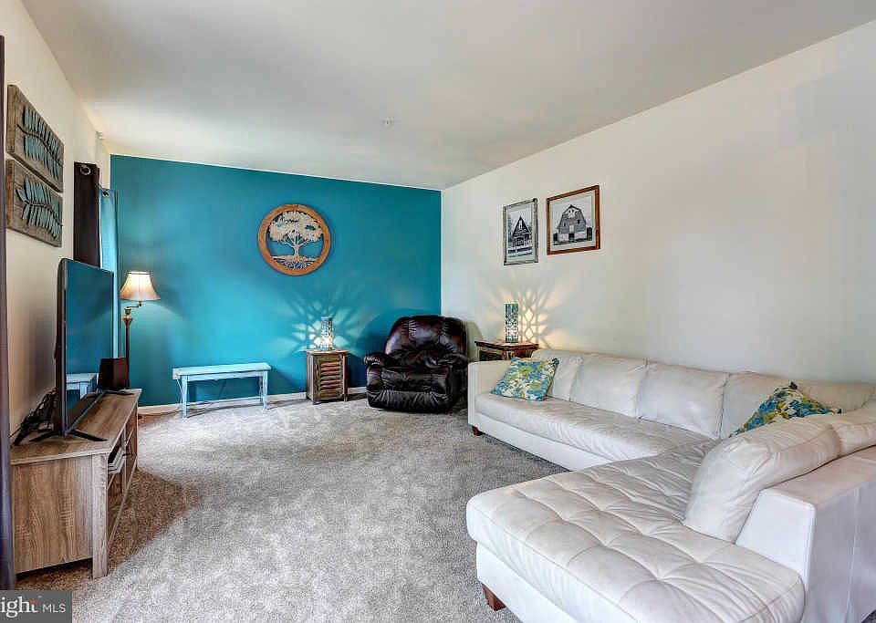 1st image of 306 Robert Price Ct