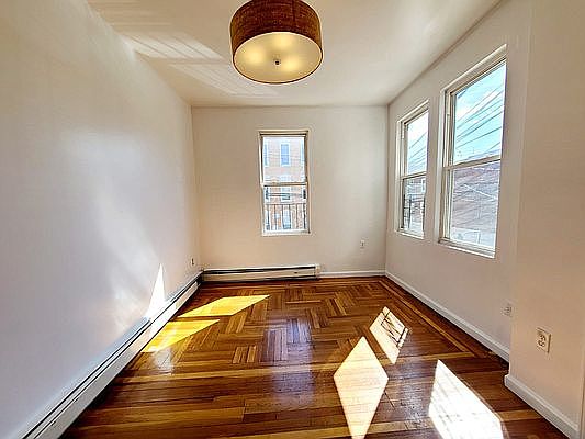 5th image of 765 E 213th St #G3