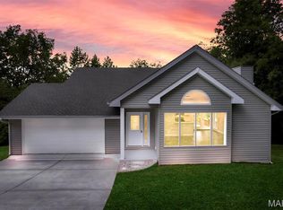 35 Big Oak Dr, Saint Peters, MO