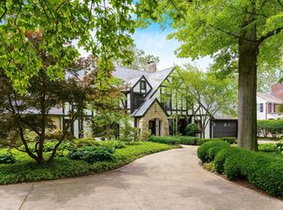 2515 Tremont Rd, Columbus, OH 43221