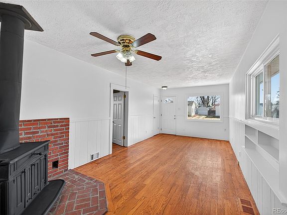 3rd image of 3915 S Grant Street