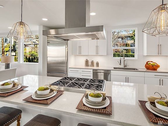 4th image of 6221 Lakeview Dr #B