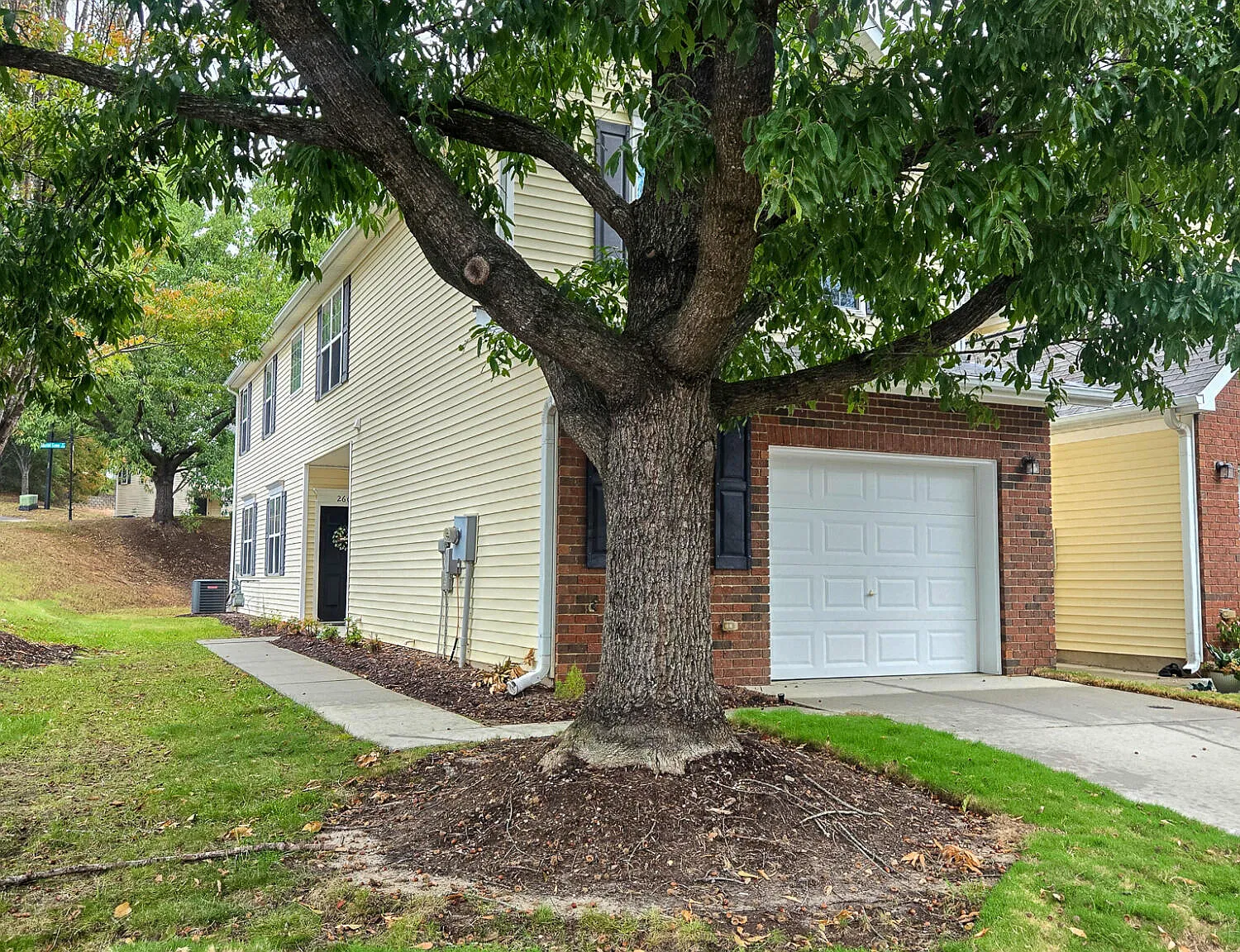 3 bed, 2.5 bath, $1,995 — Photo 1