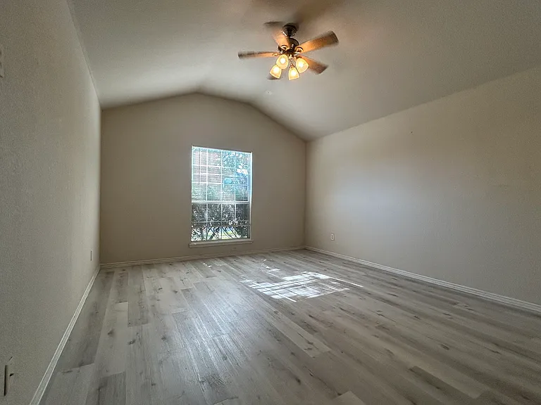 9213 Centennial Dr — Photo 11