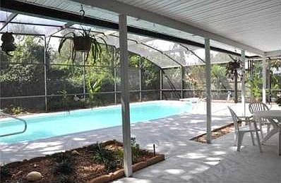 4th image of 1074 Palos Verde Dr