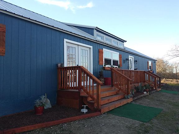2nd image of 445 Hillside Dr