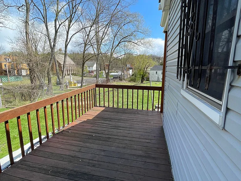 1367 Montezuma St — Photo 2
