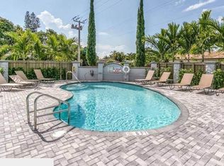 715 NE 6th St #8, Fort Lauderdale, FL 33304