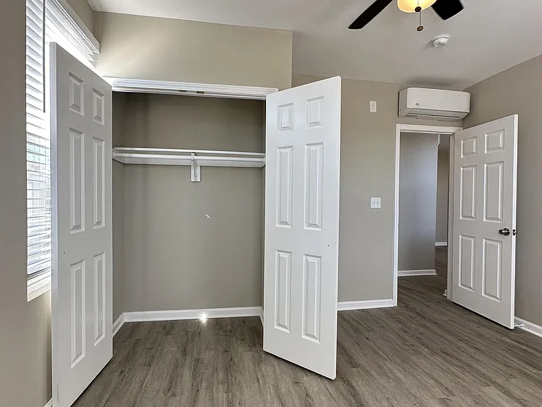 2238 N Fulton Ave #3 — Photo 8