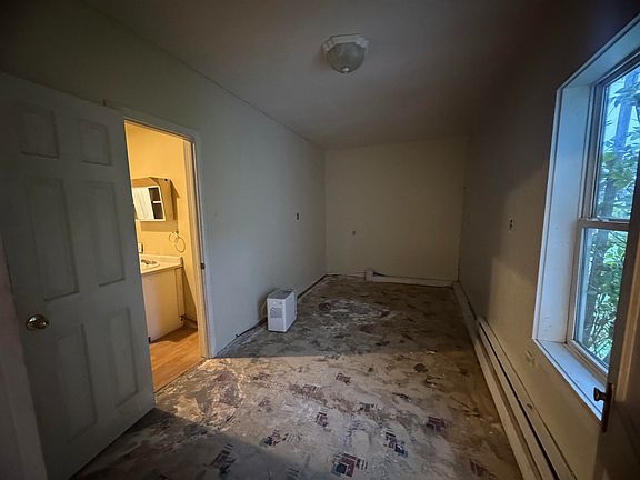 14th image of 602 Ripley St