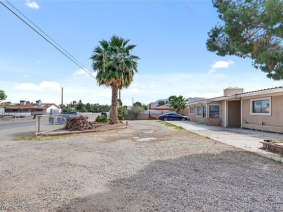 4th image of 3975 Judson Ave