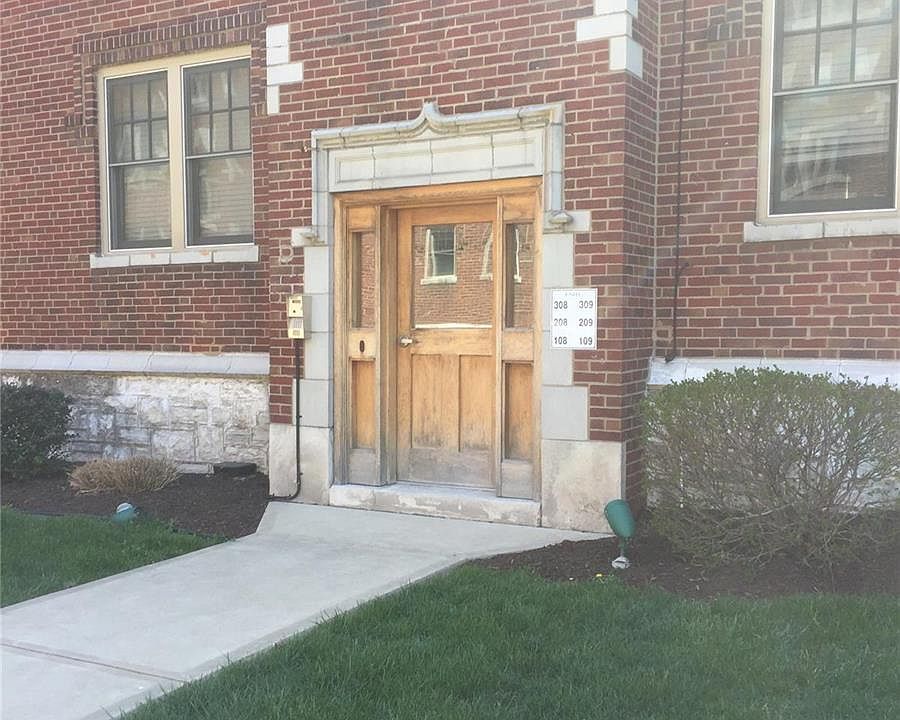 1st image of 4101-4111 Magnolia Ave #108