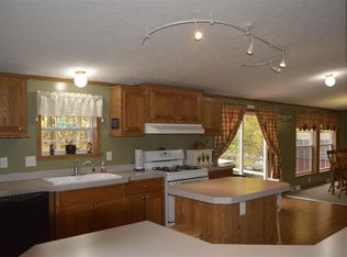 147 Plumb Rd, Whitingham, VT 05361