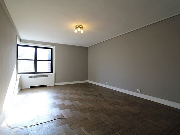 2nd image of 3660 Waldo Ave APT 5K