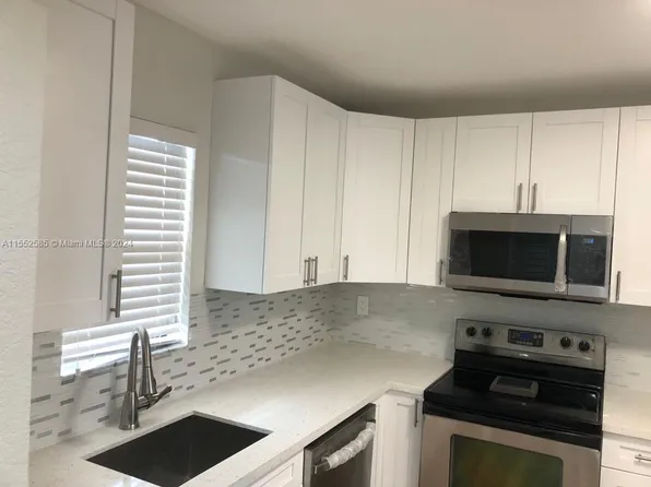 9273 SW 8th St APT 310, Boca Raton, FL 33428