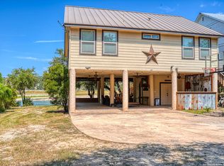 914 Pebble Beach Dr NW, Lakehills, TX 78063