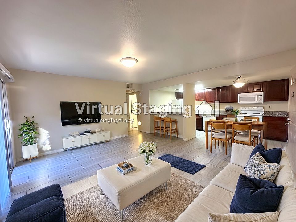 1st image of 4990 River Glen Dr