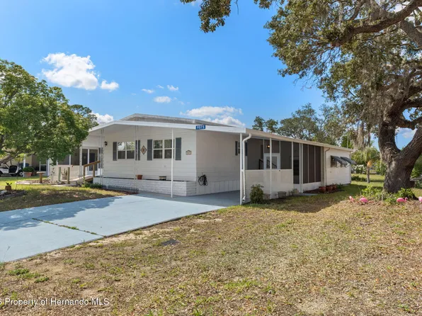 9075 Highpoint Blvd, Brooksville, FL 34613