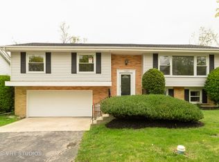 17813 Larkspur Ln, Homewood, IL 60430