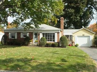 85 Redden St, Springfield, MA 01119