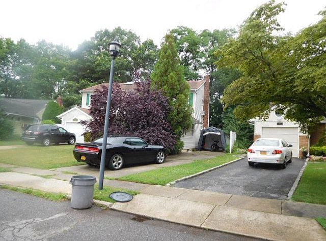 2nd image of 982 Olympia Rd