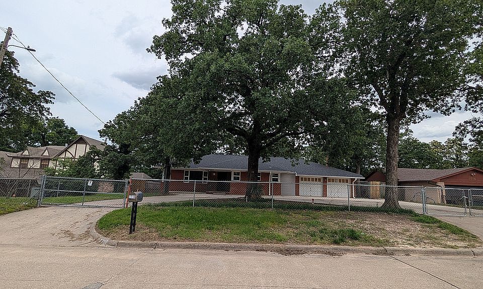 1st image of 7710 NW 12th St