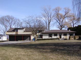 6462 E Decorah Ave, Oshkosh, WI 54902