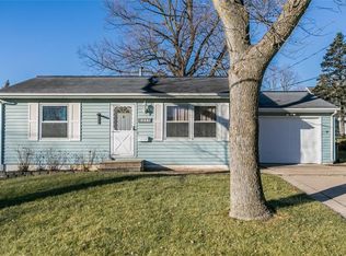 2318 29th St SW, Cedar Rapids, IA 52404