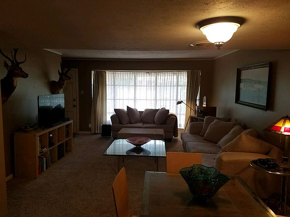 4th image of 2727 Briarhurst Dr APT 18
